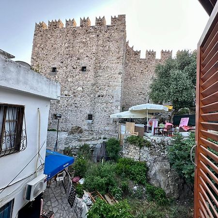 מרמריס Mustafa Tokalac Castle House מראה חיצוני תמונה
